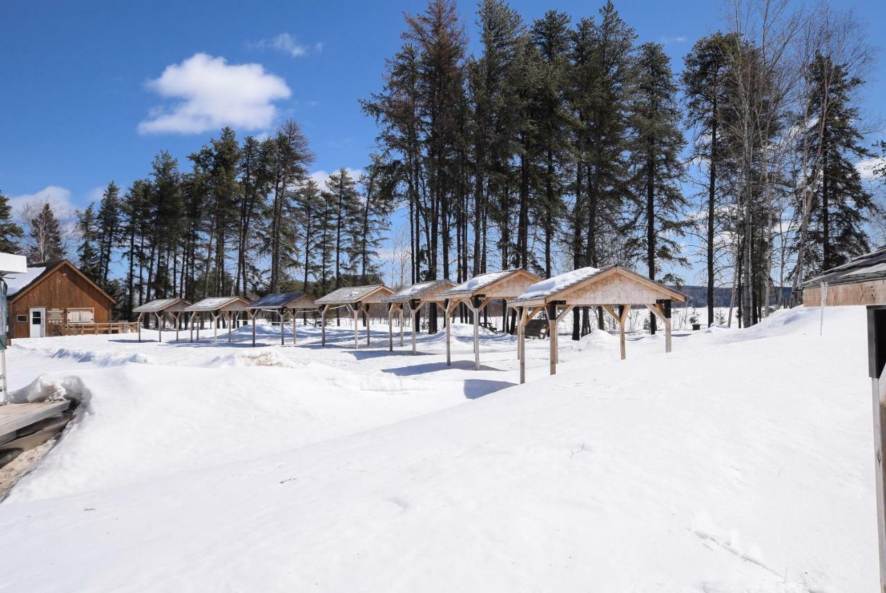Les Condos Du Lac Taureau- Rooms & Condos Saint-Michel 외부 사진